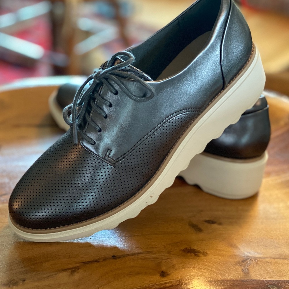 Clark’s Platform Leather Oxfords